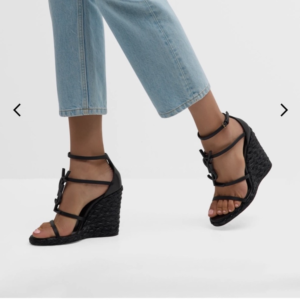 Saint Laurent Black Heels Elegant Design
